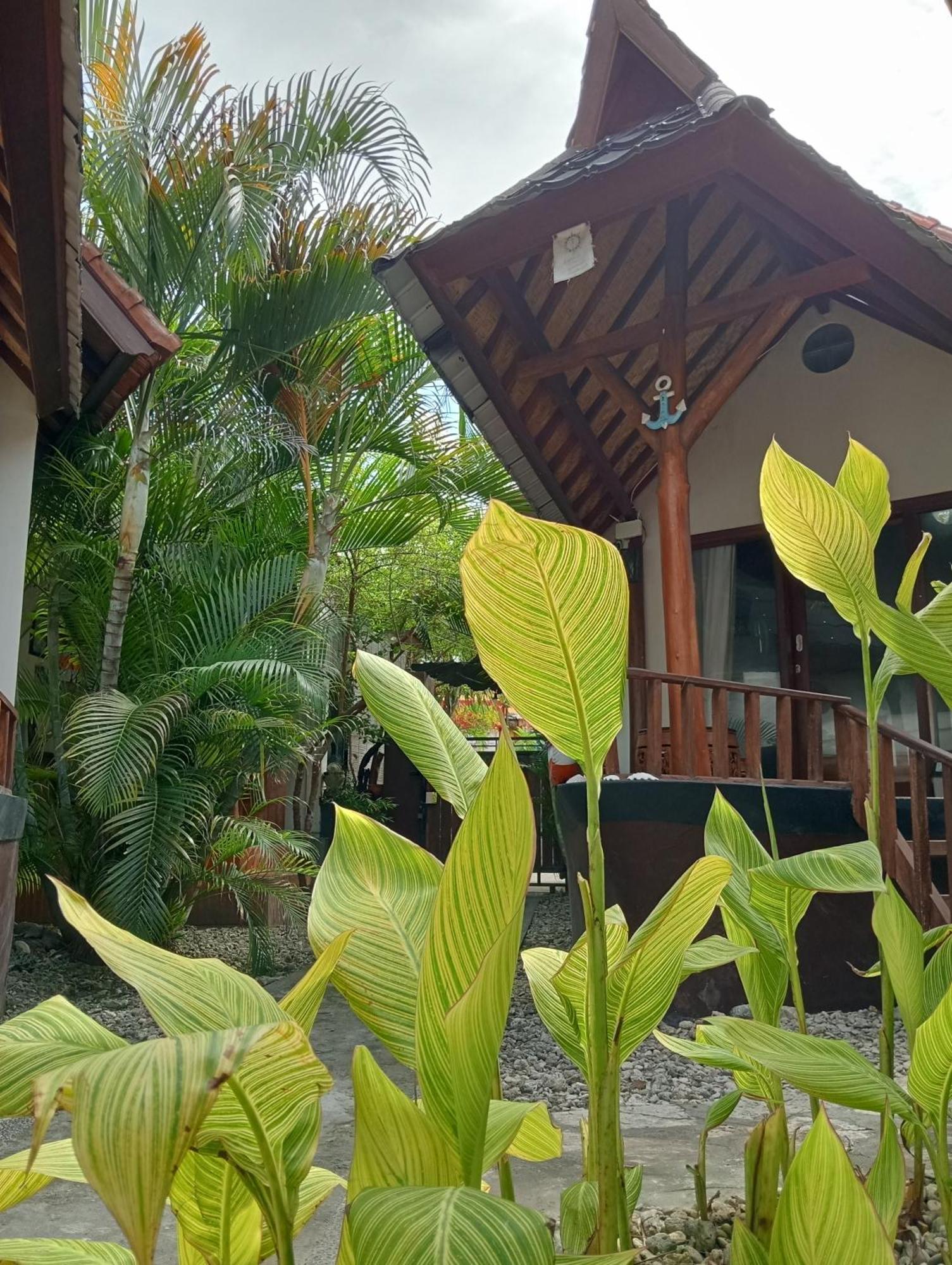 The Umah Prahu Hotel Batununggul Exterior foto